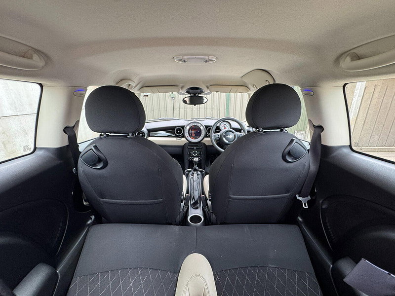 MINI Hatch 1.6 Cooper Euro 5 (s/s) 3dr 3dr Manual 2026