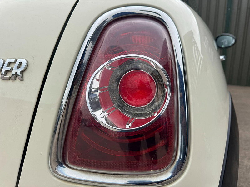 MINI Hatch 1.6 Cooper Euro 5 (s/s) 3dr 3dr Manual 2026