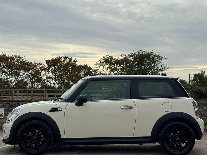 MINI Hatch 1.6 Cooper Euro 5 (s/s) 3dr 3dr Manual 2026