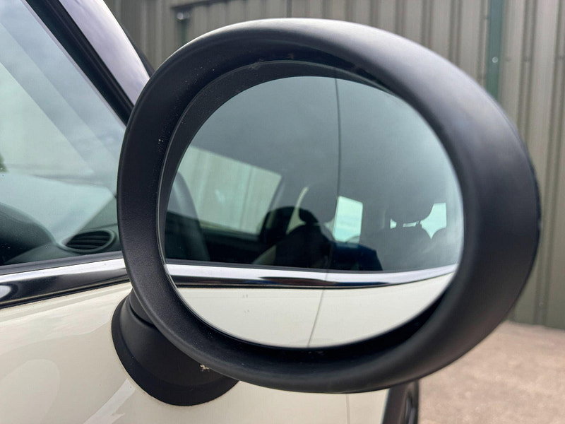 MINI Hatch 1.6 Cooper Euro 5 (s/s) 3dr 3dr Manual 2026