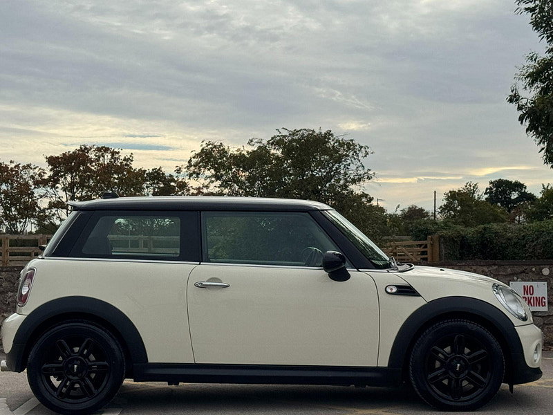 MINI Hatch 1.6 Cooper Euro 5 (s/s) 3dr 3dr Manual 2026