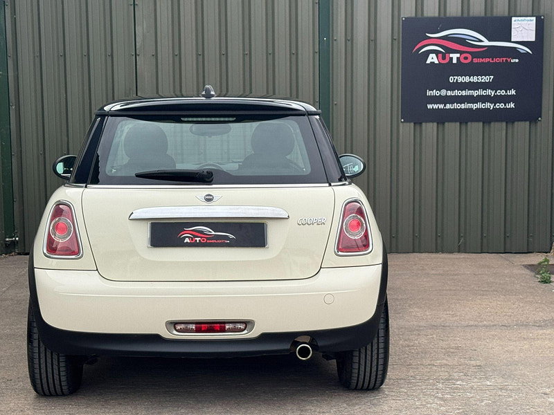 MINI Hatch 1.6 Cooper Euro 5 (s/s) 3dr 3dr Manual 2026