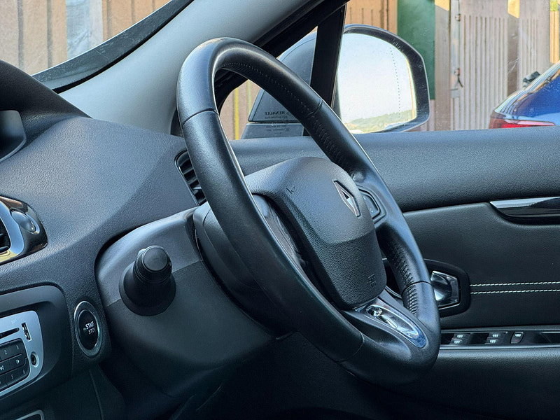 Renault Scenic 1.5 dCi ENERGY Dynamique TomTom Euro 5 (s/s) 5dr 5dr Manual 2026
