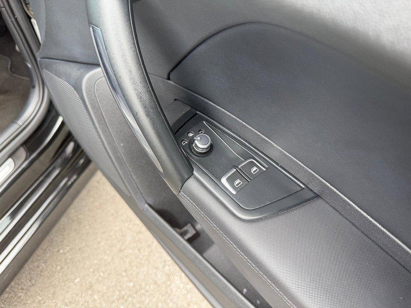 Audi A1 1.4 TFSI S line Hatchback 3dr Petrol Manual Euro 6 (s/s) (125 ps)