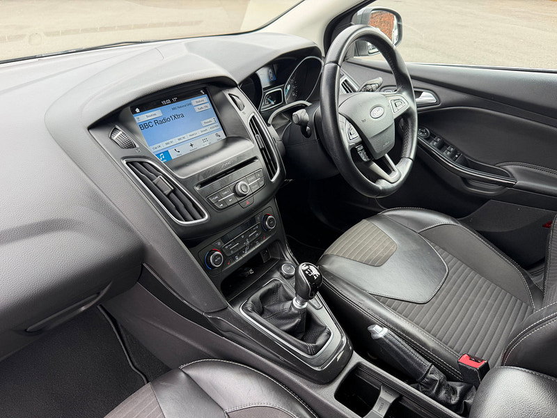 Ford Focus 1.0T EcoBoost Titanium X Hatchback 5dr Petrol Manual Euro 6 (s/s) (125 ps)