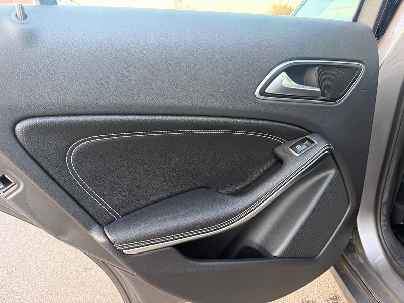 Mercedes-Benz A Class 1.5 A180d SE (Executive) Hatchback 5dr Diesel 7G-DCT Euro 6 (s/s) (109 ps)