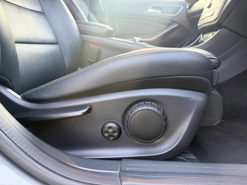 Mercedes-Benz A Class 1.5 A180d SE (Executive) Hatchback 5dr Diesel 7G-DCT Euro 6 (s/s) (109 ps)