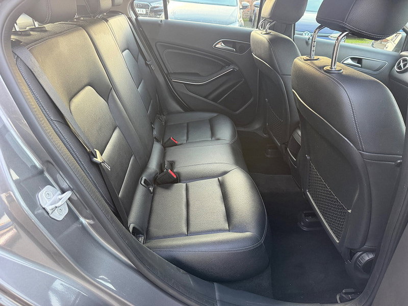Mercedes-Benz A Class 1.5 A180d SE (Executive) Hatchback 5dr Diesel 7G-DCT Euro 6 (s/s) (109 ps)