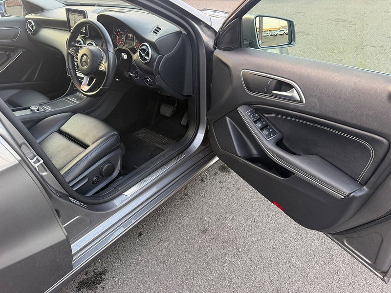 Mercedes-Benz A Class 1.5 A180d SE (Executive) Hatchback 5dr Diesel 7G-DCT Euro 6 (s/s) (109 ps)