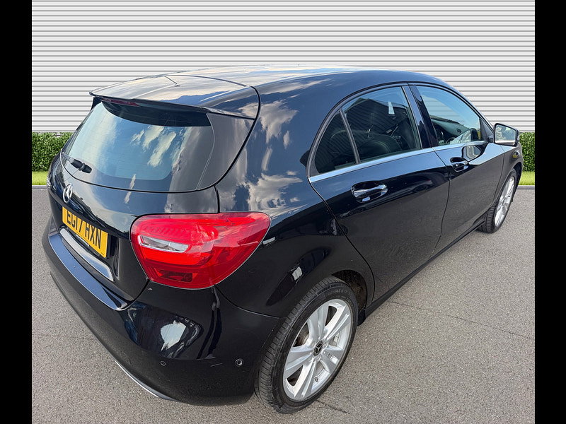 Mercedes-Benz A Class 1.5 A180d Sport (Executive) Hatchback 5dr Diesel 7G-DCT Euro 6 (s/s) (109 ps)