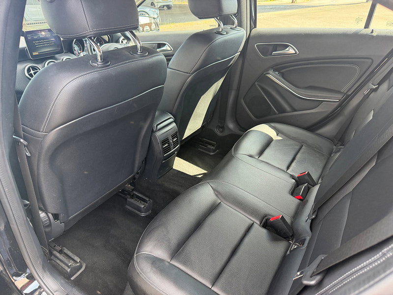 Mercedes-Benz A Class 1.5 A180d Sport (Executive) Hatchback 5dr Diesel 7G-DCT Euro 6 (s/s) (109 ps)