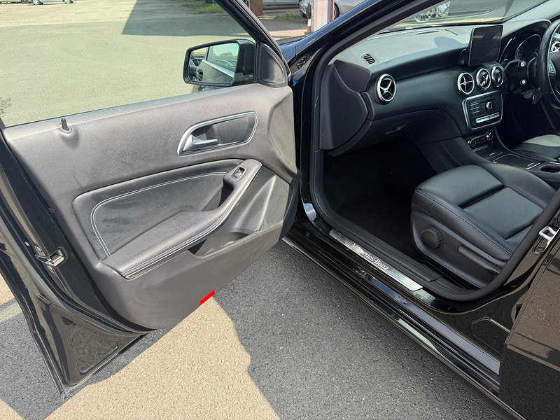 Mercedes-Benz A Class 1.5 A180d Sport (Executive) Hatchback 5dr Diesel 7G-DCT Euro 6 (s/s) (109 ps)