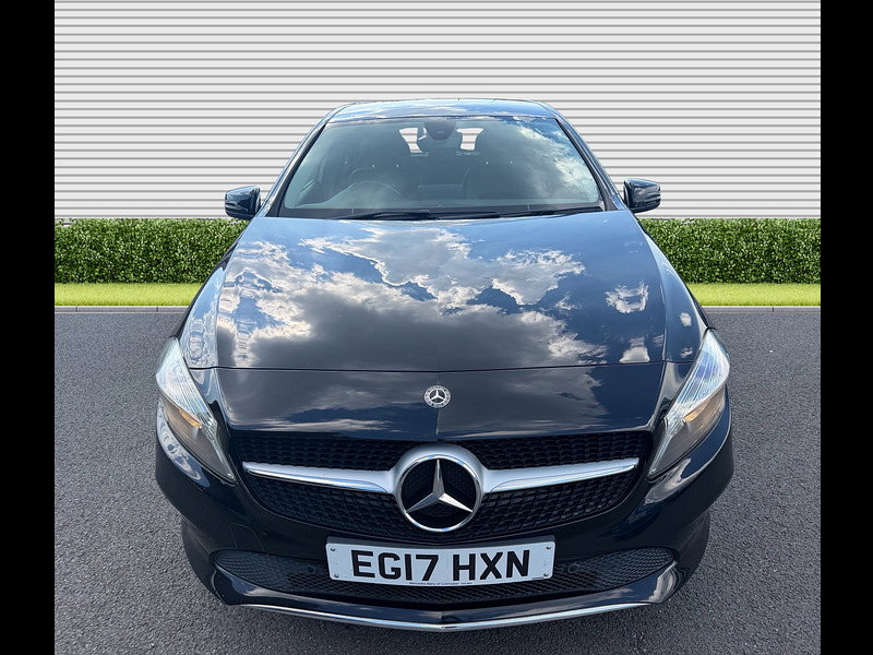 Mercedes-Benz A Class 1.5 A180d Sport (Executive) Hatchback 5dr Diesel 7G-DCT Euro 6 (s/s) (109 ps)