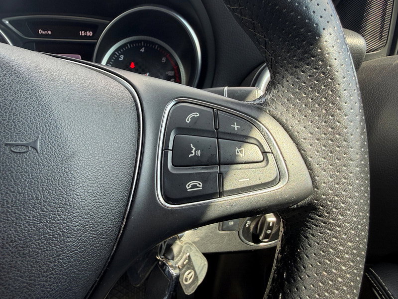 Mercedes-Benz A Class 1.5 A180d Sport (Executive) Hatchback 5dr Diesel 7G-DCT Euro 6 (s/s) (109 ps)