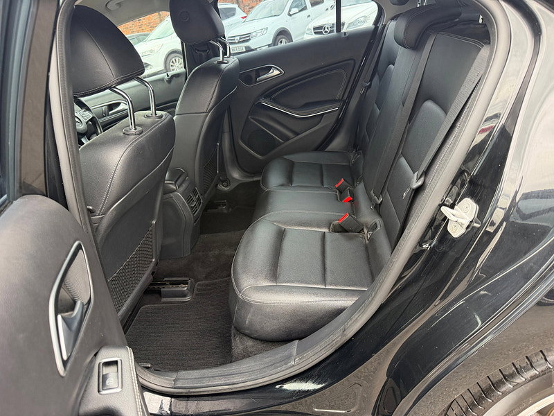 Mercedes-Benz A Class 1.5 A180d Sport Hatchback 5dr Diesel 7G-DCT Euro 6 (s/s) (109 ps)