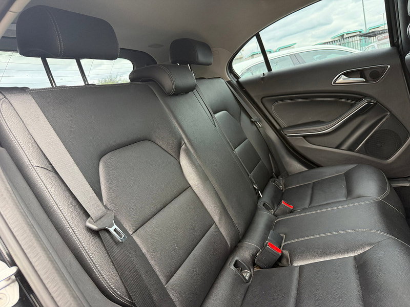 Mercedes-Benz A Class 1.5 A180d Sport Hatchback 5dr Diesel 7G-DCT Euro 6 (s/s) (109 ps)