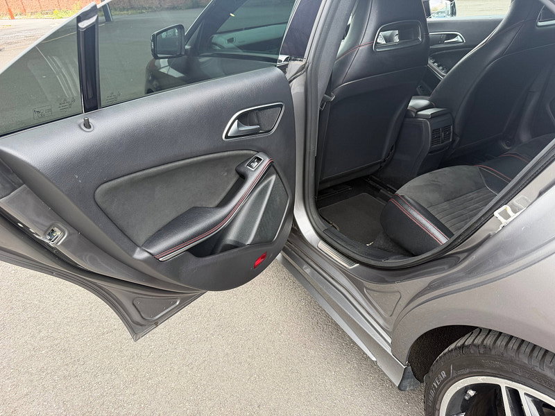 Mercedes-Benz CLA 2.1 CLA200 CDI AMG Sport Coupe 4dr Diesel 7G-DCT Euro 6 (s/s) (136 ps)