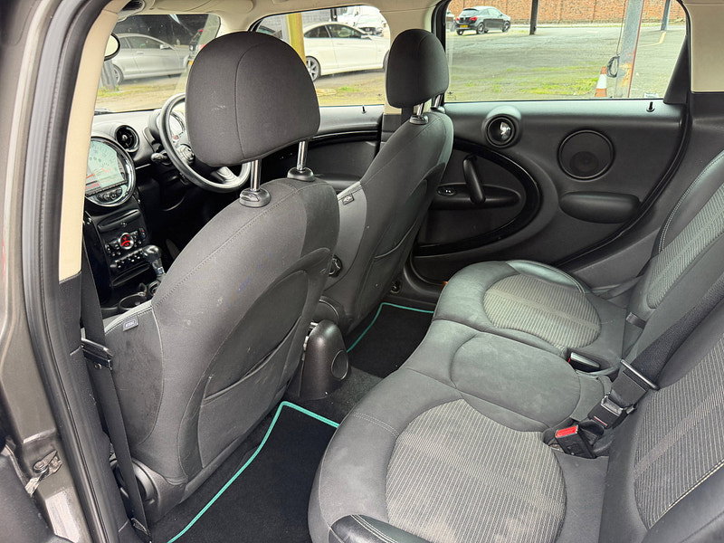 MINI Countryman 2.0 Cooper D SUV 5dr Diesel Auto ALL4 Euro 5 (112 ps)
