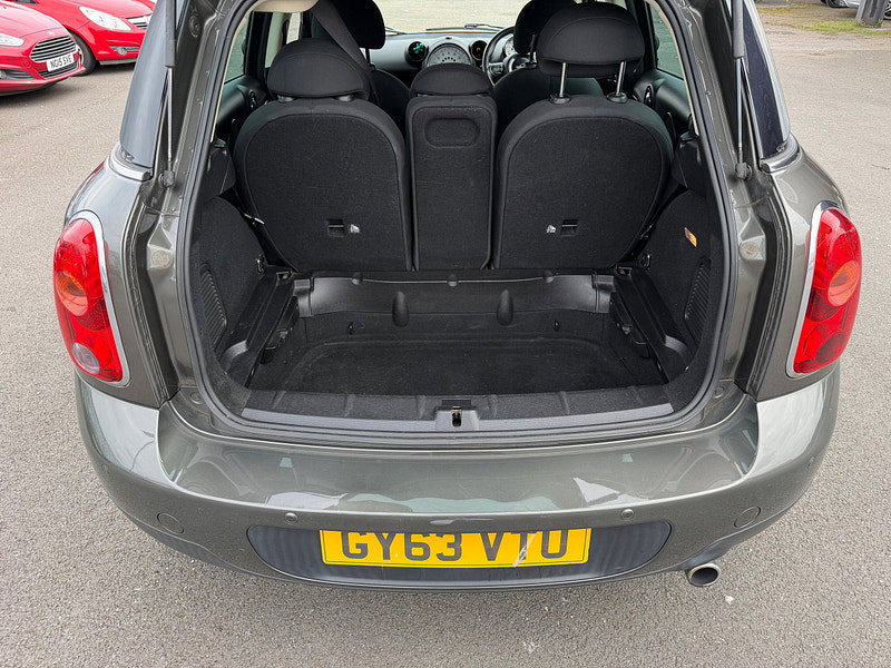 MINI Countryman 2.0 Cooper D SUV 5dr Diesel Auto ALL4 Euro 5 (112 ps)