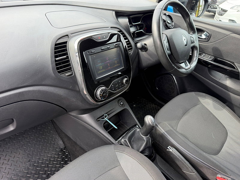 Renault Captur 1.5 dCi ENERGY Dynamique Nav SUV 5dr Diesel Manual Euro 6 (s/s) (90 ps)