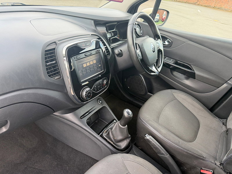 Renault Captur 1.5 dCi ENERGY Dynamique S MediaNav SUV 5dr Diesel Manual Euro 5 (s/s) (90 ps)