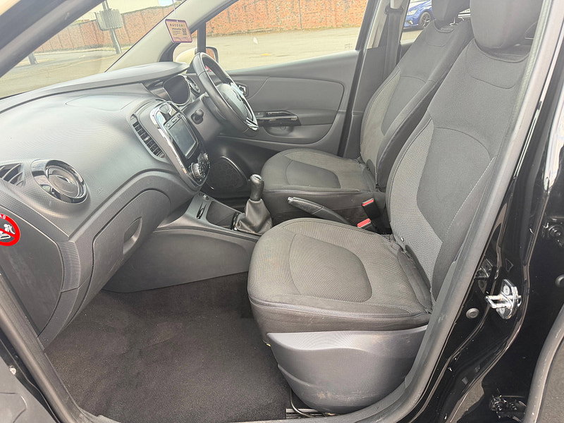 Renault Captur 1.5 dCi ENERGY Dynamique S MediaNav SUV 5dr Diesel Manual Euro 5 (s/s) (90 ps)