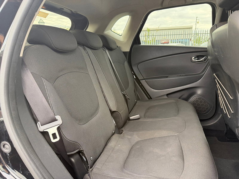 Renault Captur 1.5 dCi ENERGY Dynamique S MediaNav SUV 5dr Diesel Manual Euro 5 (s/s) (90 ps)