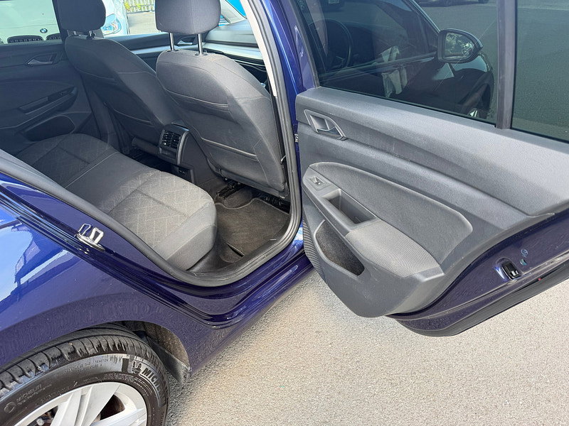 Volkswagen Golf 1.5 TSI Life Hatchback 5dr Petrol Manual Euro 6 (s/s) (130 ps)