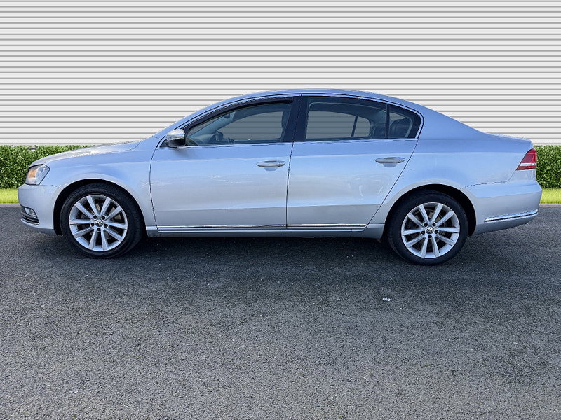 Volkswagen Passat 2.0 TDI BlueMotion Tech Executive Saloon 4dr Diesel Manual Euro 5 (s/s) (140 ps)