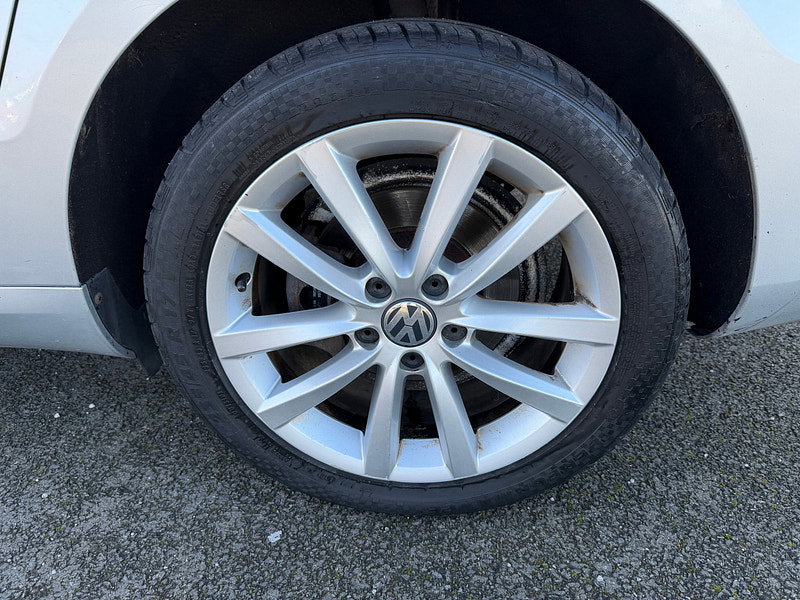 Volkswagen Passat 2.0 TDI BlueMotion Tech Executive Saloon 4dr Diesel Manual Euro 5 (s/s) (140 ps)