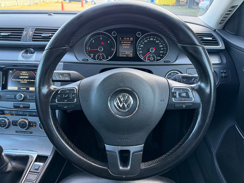 Volkswagen Passat 2.0 TDI BlueMotion Tech Executive Saloon 4dr Diesel Manual Euro 5 (s/s) (140 ps)