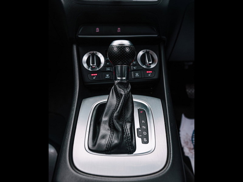 Audi Q3 2.0 TDI S line SUV 5dr Diesel S Tronic quattro Euro 5 (s/s) (177 ps) 5dr Automatic 2026