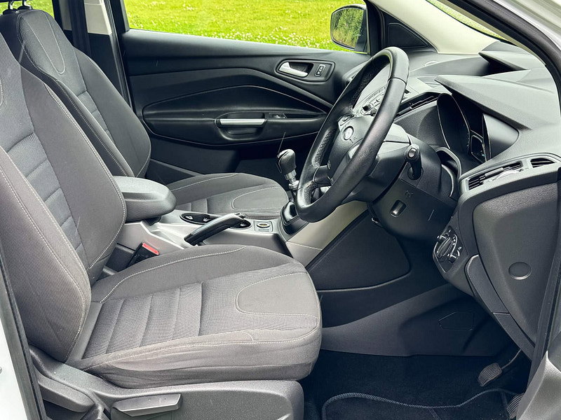 Ford Kuga 2.0 TDCi Zetec AWD Euro 5 5dr 5dr Manual 2026