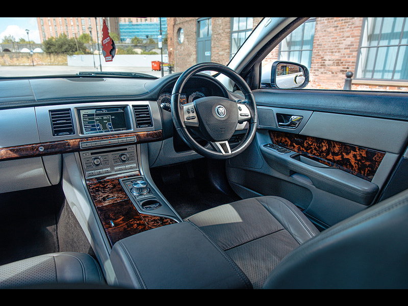 Jaguar XF 3.0d V6 Premium Luxury Saloon 4dr Diesel Auto Euro 5 (240 ps) 4dr Automatic 2026