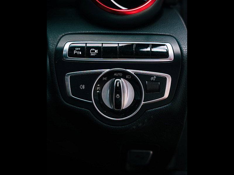 Mercedes-Benz C Class 2.1 C220d AMG Line (Premium Plus) Saloon 4dr Diesel 7G-Tronic+ Euro 6 (s/s) (170 ps) 4dr Automatic 2026