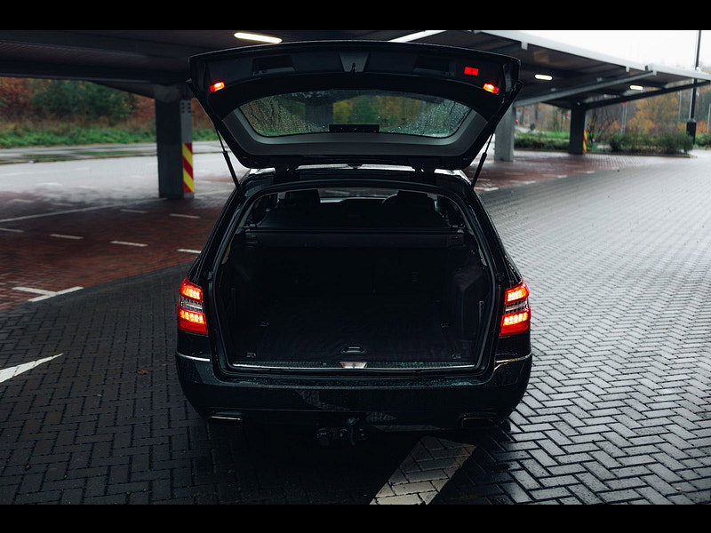 Mercedes-Benz E Class 2.1 E220 CDI BlueEfficiency Avantgarde Estate 5dr Diesel G-Tronic+ Euro 5 (s/s) (170 ps) 5dr Automatic 2026