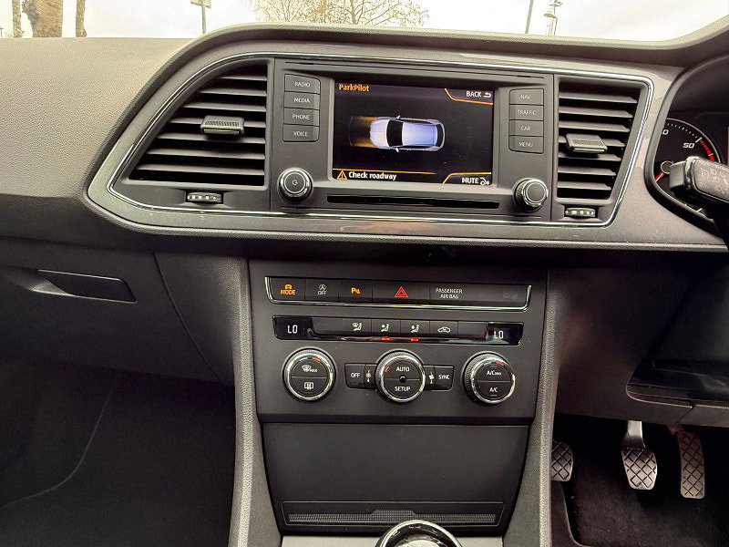 Seat Leon 2.0L FR Technology TDI Hatchback 5dr Diesel Manual Euro 5 (184 bhp) 5dr Manual 2026