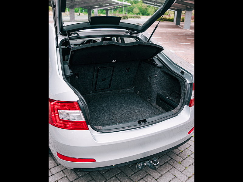 Skoda Octavia 1.6 TDI Elegance Hatchback 5dr Diesel DSG Euro 5 (s/s) (105 ps) 5dr Automatic 2026