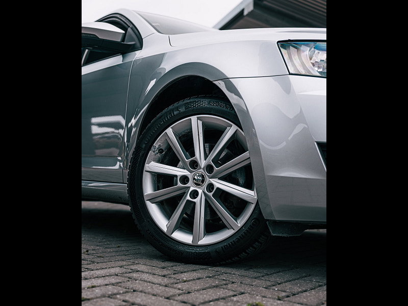Skoda Octavia 1.6 TDI Elegance Hatchback 5dr Diesel DSG Euro 5 (s/s) (105 ps) 5dr Automatic 2026