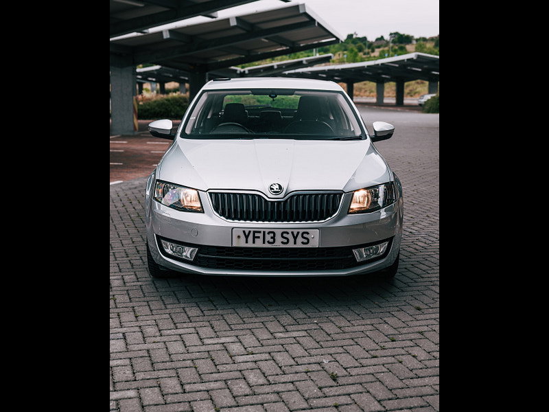Skoda Octavia 1.6 TDI Elegance Hatchback 5dr Diesel DSG Euro 5 (s/s) (105 ps) 5dr Automatic 2026