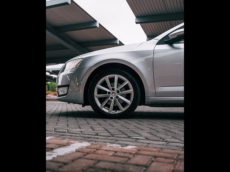 Skoda Octavia 1.6 TDI Elegance Hatchback 5dr Diesel DSG Euro 5 (s/s) (105 ps) 5dr Automatic 2026