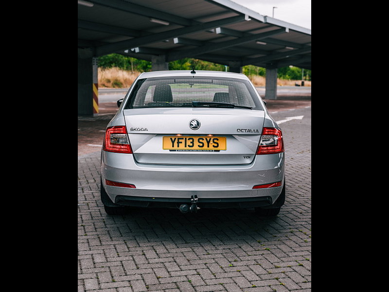 Skoda Octavia 1.6 TDI Elegance Hatchback 5dr Diesel DSG Euro 5 (s/s) (105 ps) 5dr Automatic 2026
