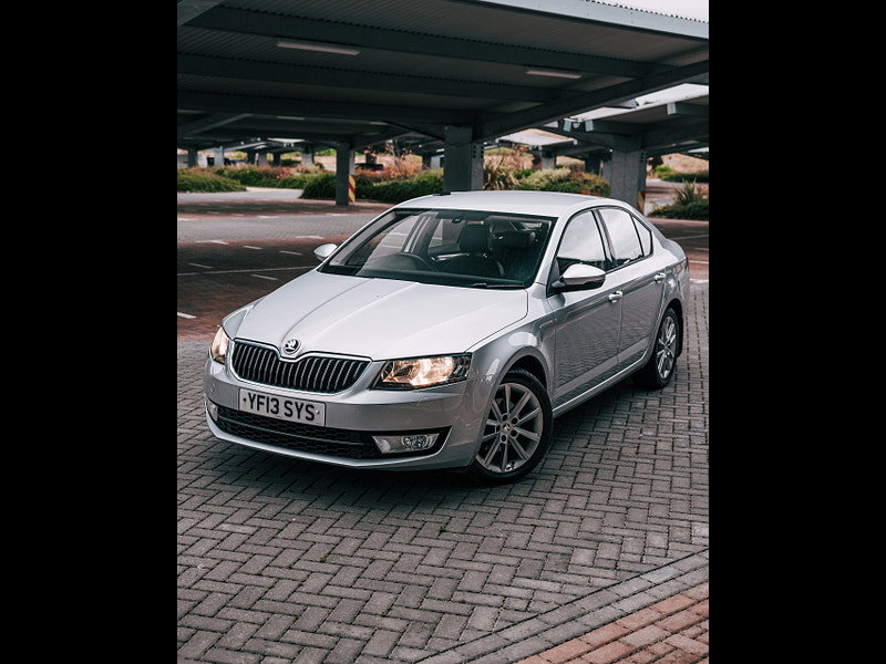 Skoda Octavia 1.6 TDI Elegance Hatchback 5dr Diesel DSG Euro 5 (s/s) (105 ps) 5dr Automatic 2026