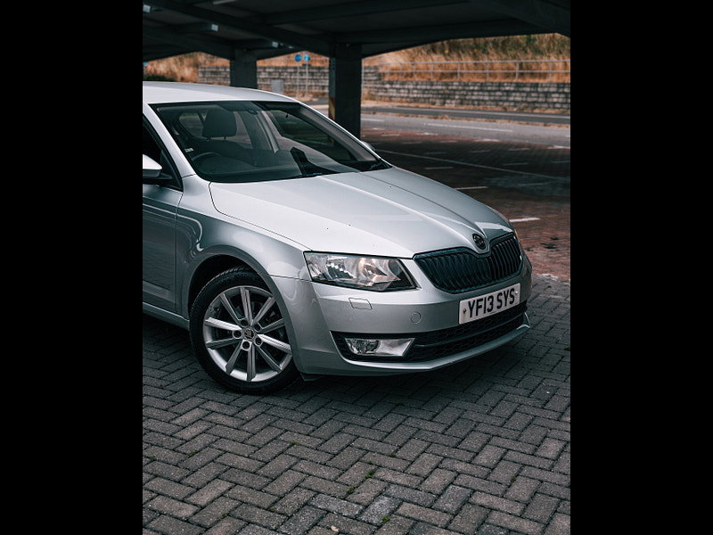 Skoda Octavia 1.6 TDI Elegance Hatchback 5dr Diesel DSG Euro 5 (s/s) (105 ps) 5dr Automatic 2026