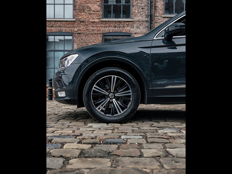 Volkswagen Tiguan 2.0 TDI BlueMotion Tech SE Navigation SUV 5dr Diesel Manual 4Motion Euro 6 (s/s) (150 ps) 5dr Manual 2026