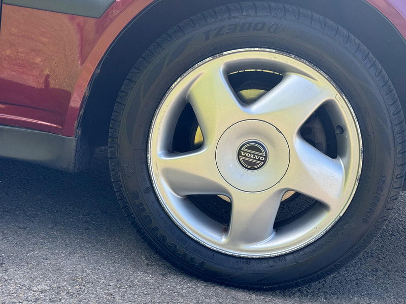 Volvo 440 440 ES 5dr Automatic 2026