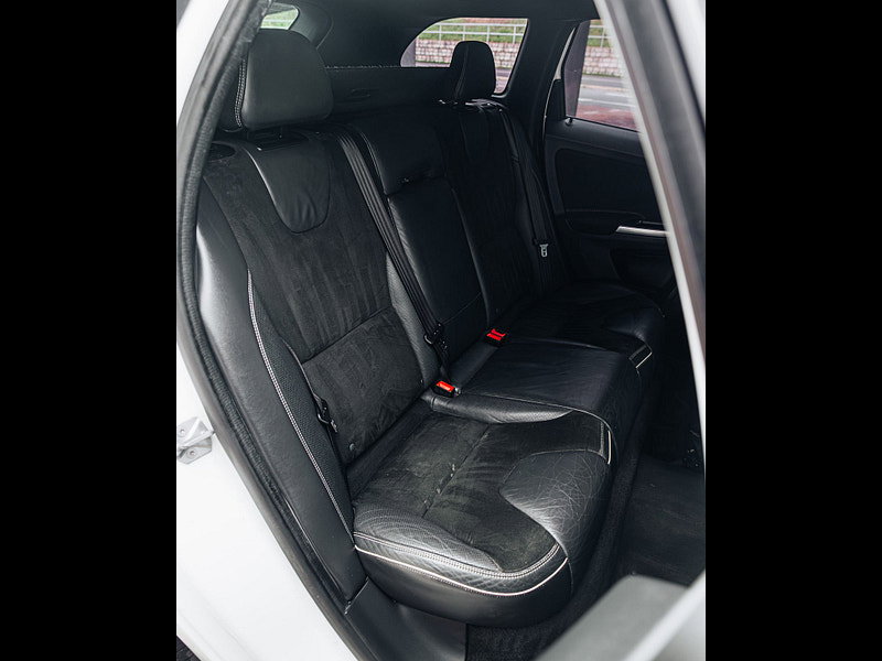 Volvo XC60 2.4 D5 R-Design Nav SUV 5dr Diesel Auto AWD Euro 6 (s/s) (220 ps) 5dr Automatic 2026