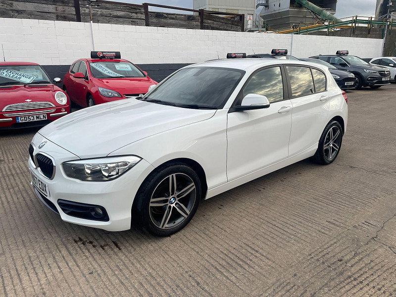 BMW 1 Series 1.5 118i Sport Euro 6 (s/s) 5dr 5dr Manual 2026