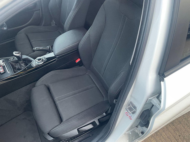 BMW 1 Series 1.5 118i Sport Euro 6 (s/s) 5dr 5dr Manual 2026