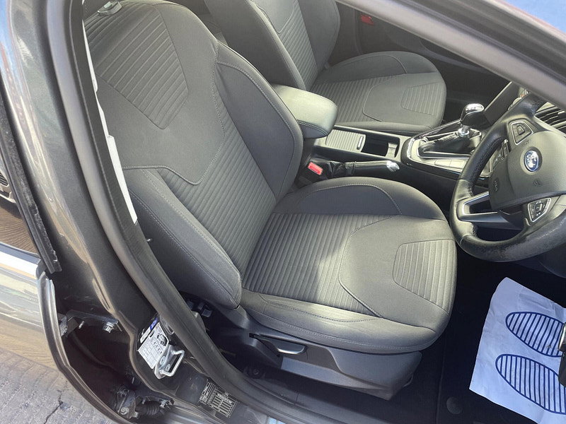Ford Focus 1.5 TDCi Titanium Euro 6 (s/s) 5dr 5dr Manual 2026